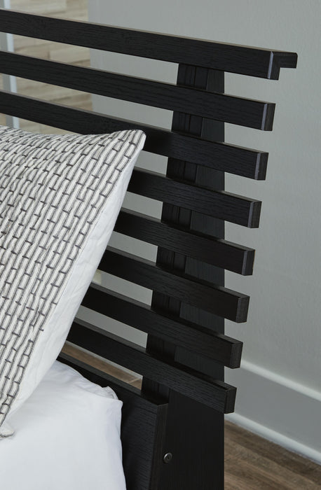 Danziar Queen Slat Bed